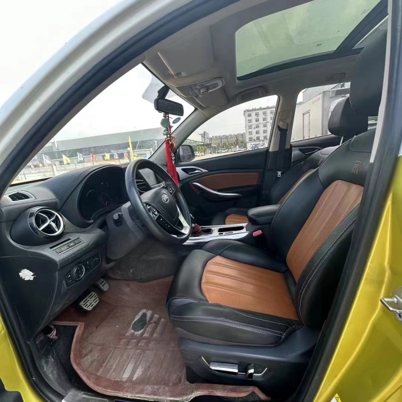 菏泽16年比亚迪宋4
