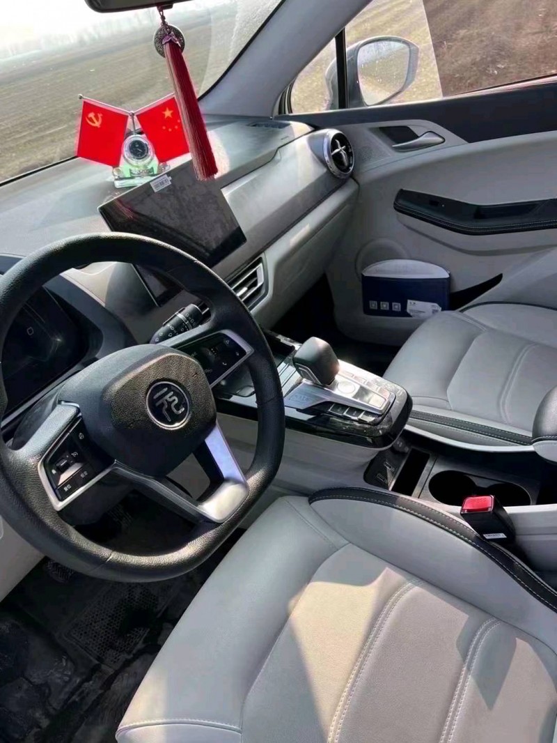 枣庄18年比亚迪元8