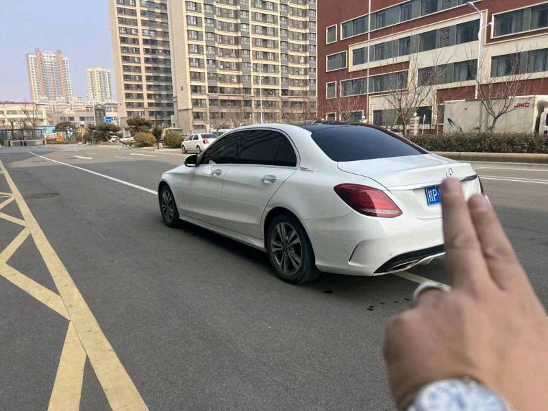 东营18年奔驰C4