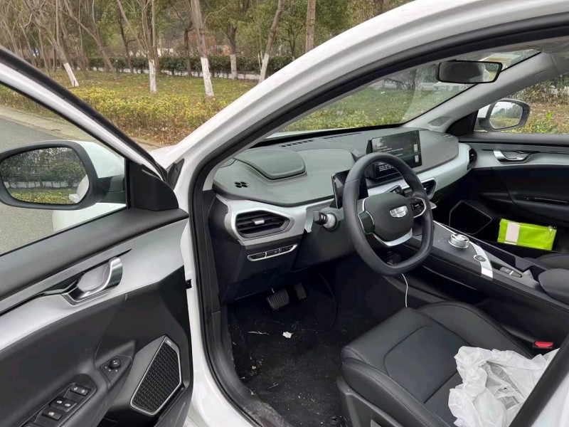 湖州24年吉利幾何3