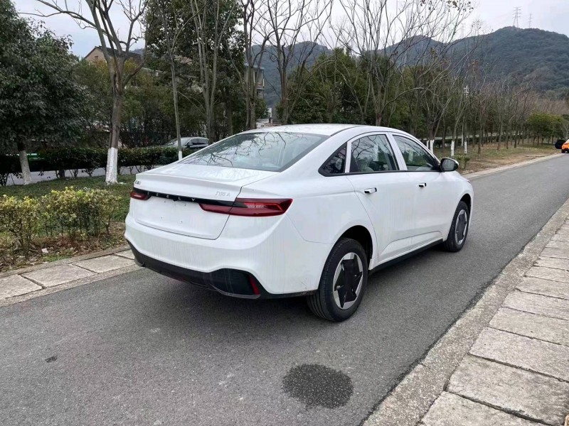 湖州24年吉利幾何5