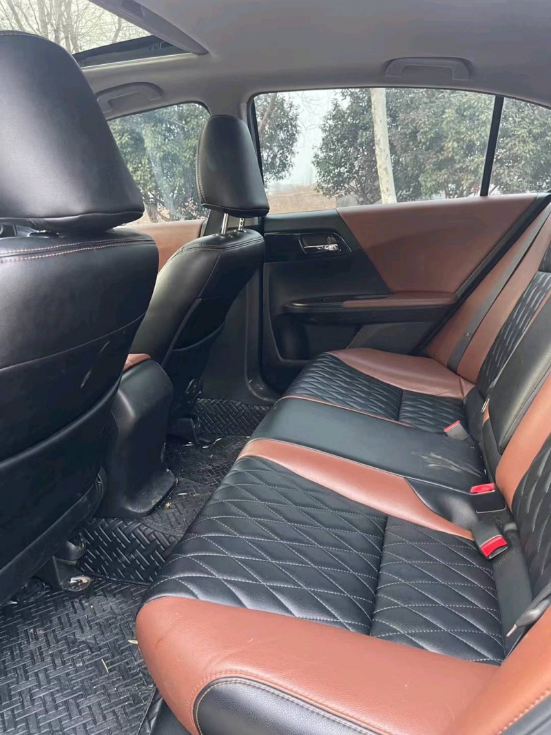 东莞16年本田雅阁6