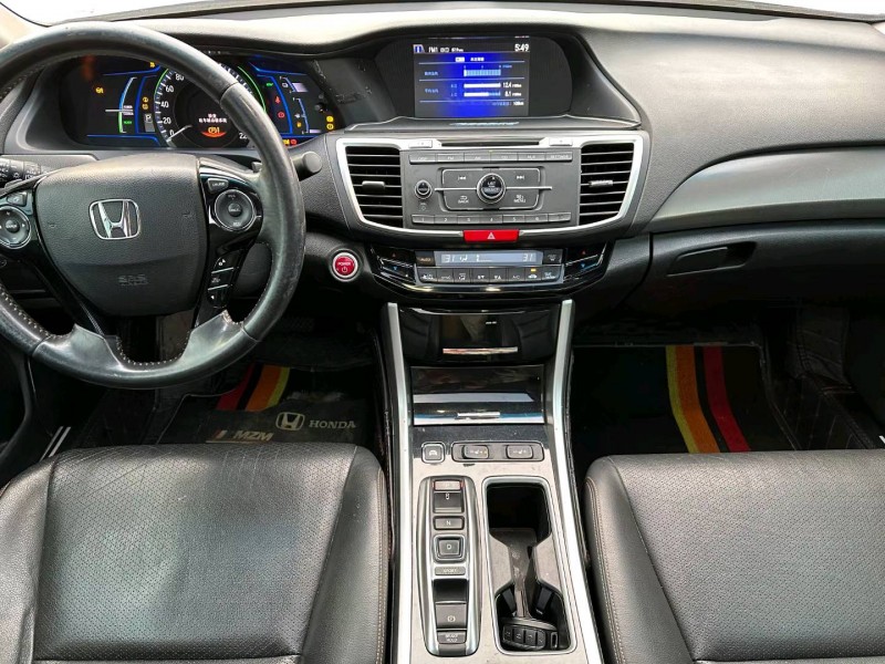 徐州17年本田雅阁4