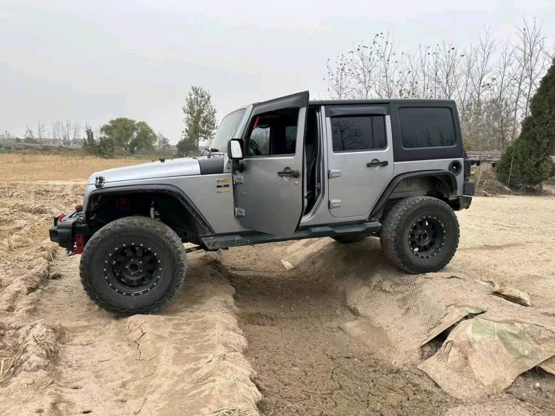 徐州14年Jeep牧马人9
