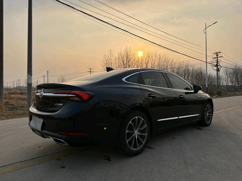 徐州21年别克君越8