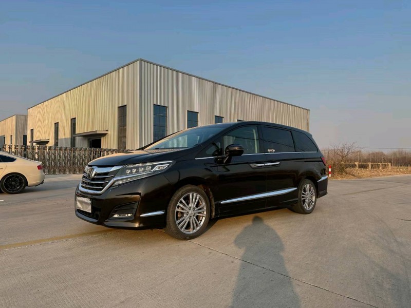 徐州17年本田艾力绅2