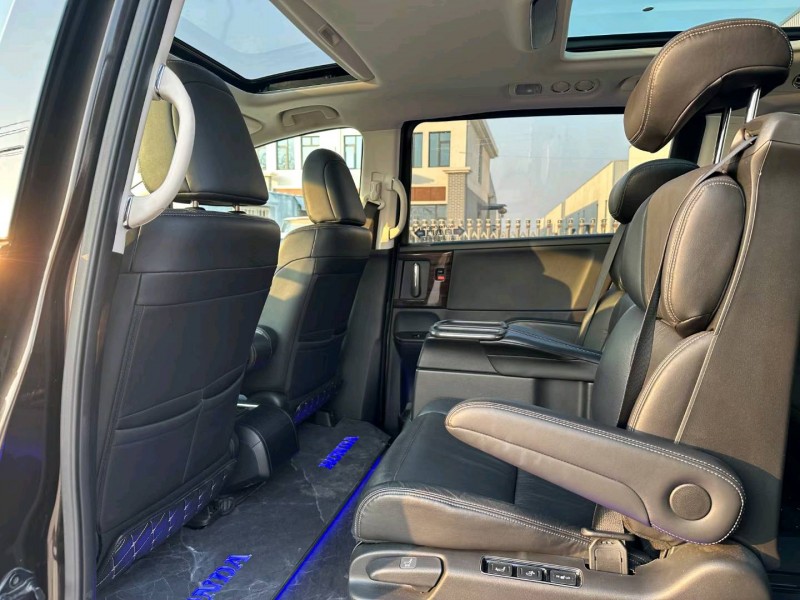 徐州17年本田艾力绅4