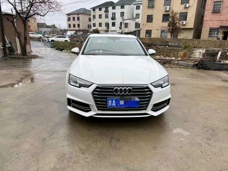嘉興19年奧迪A4L1
