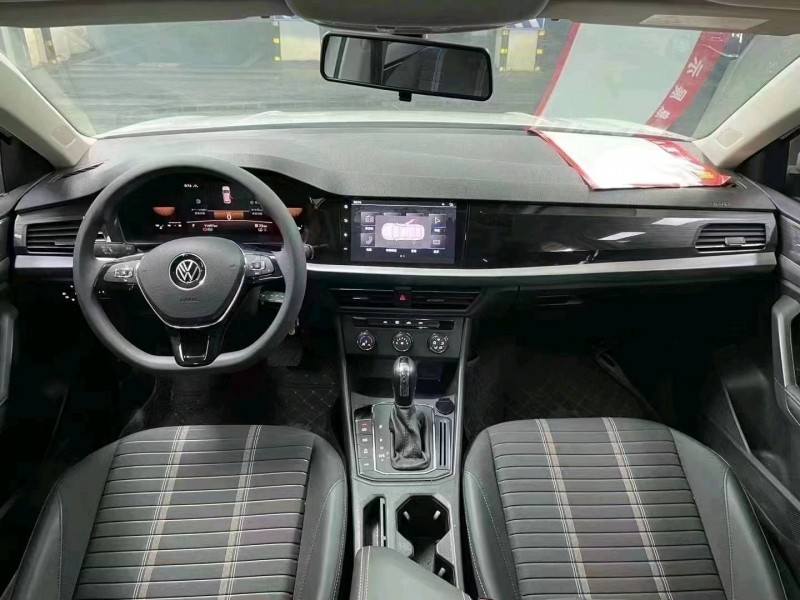 成都22年大众朗逸7