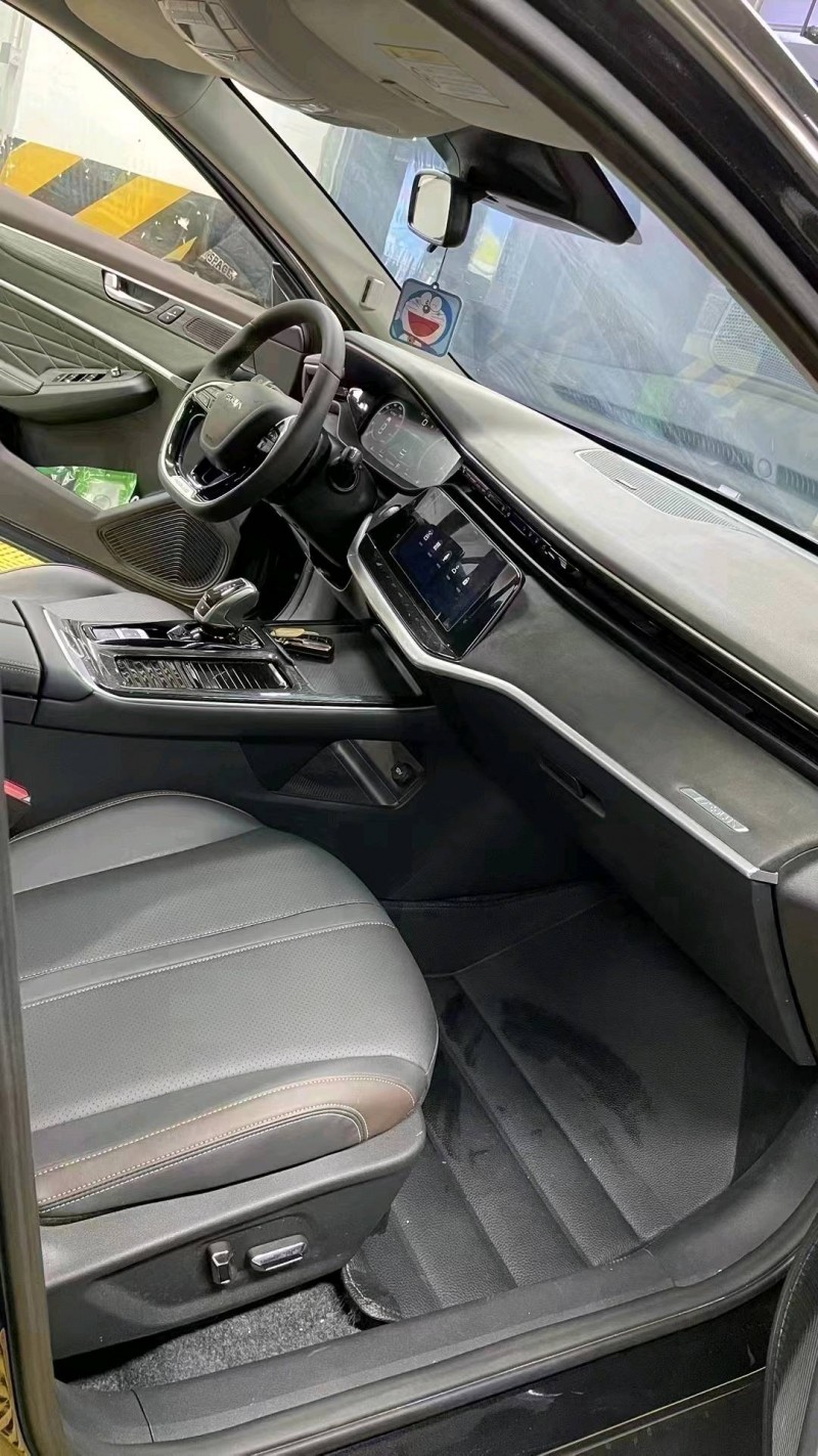 成都22年东风奕炫8