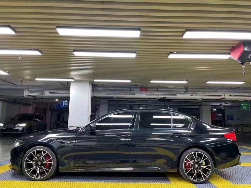 成都20年宝马5系3