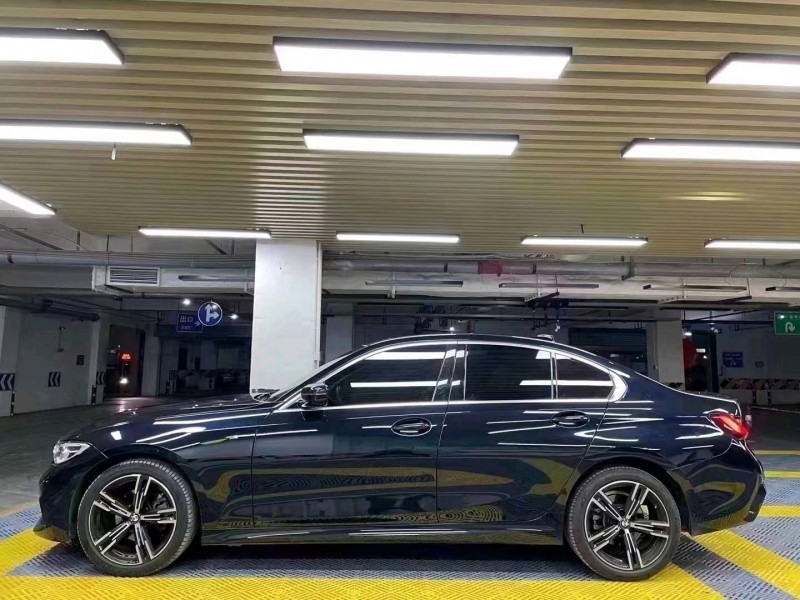 成都22年宝马3系3