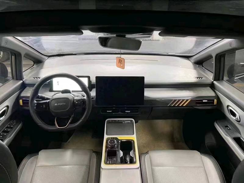 成都22年传祺埃安Y9