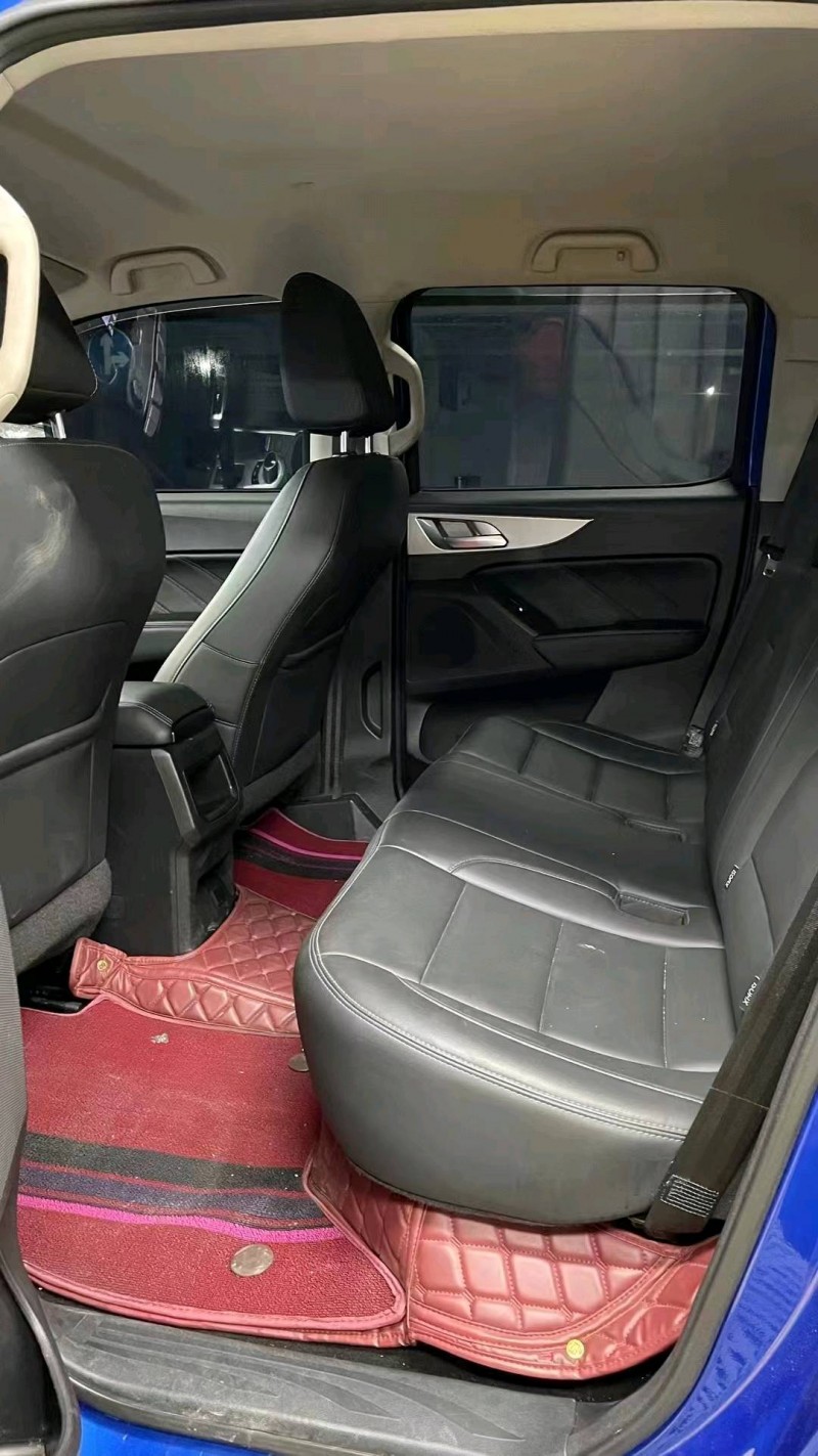 成都20年长城汽车炮 皮卡9