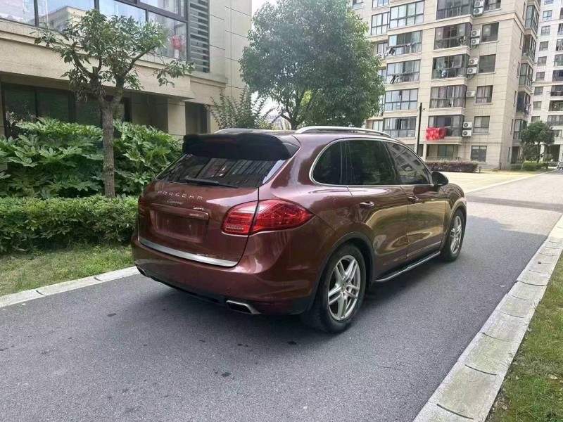 台州13年保时捷卡宴4