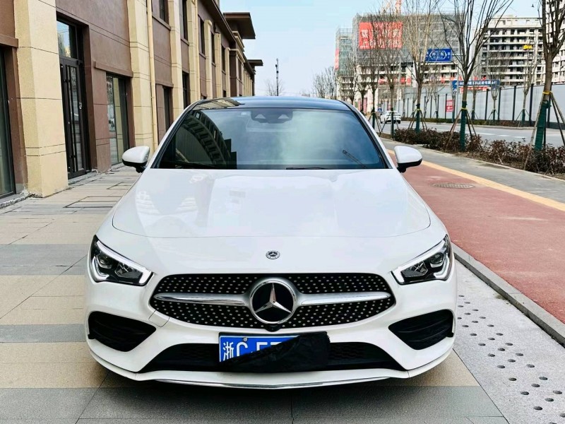 聊城21年奔驰CLA1