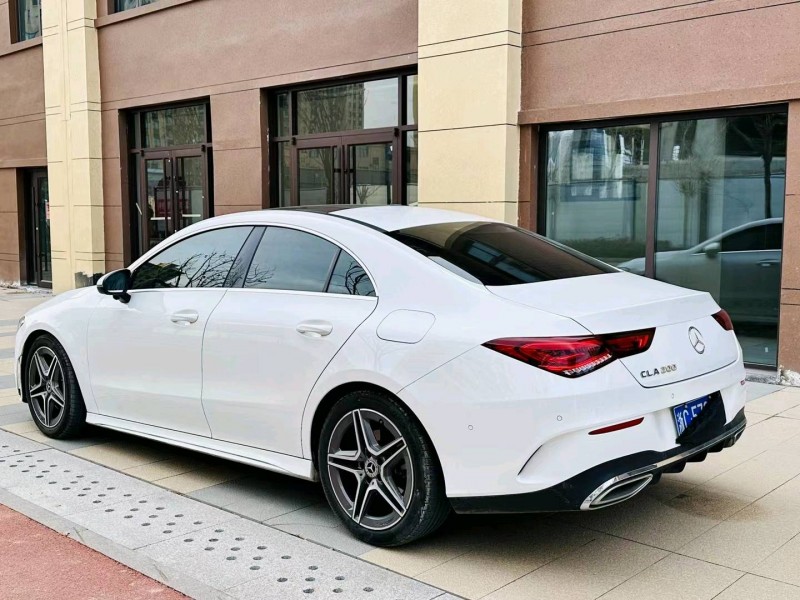 聊城21年奔驰CLA4