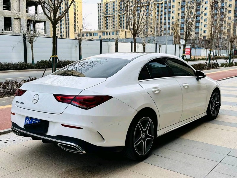 聊城21年奔驰CLA8