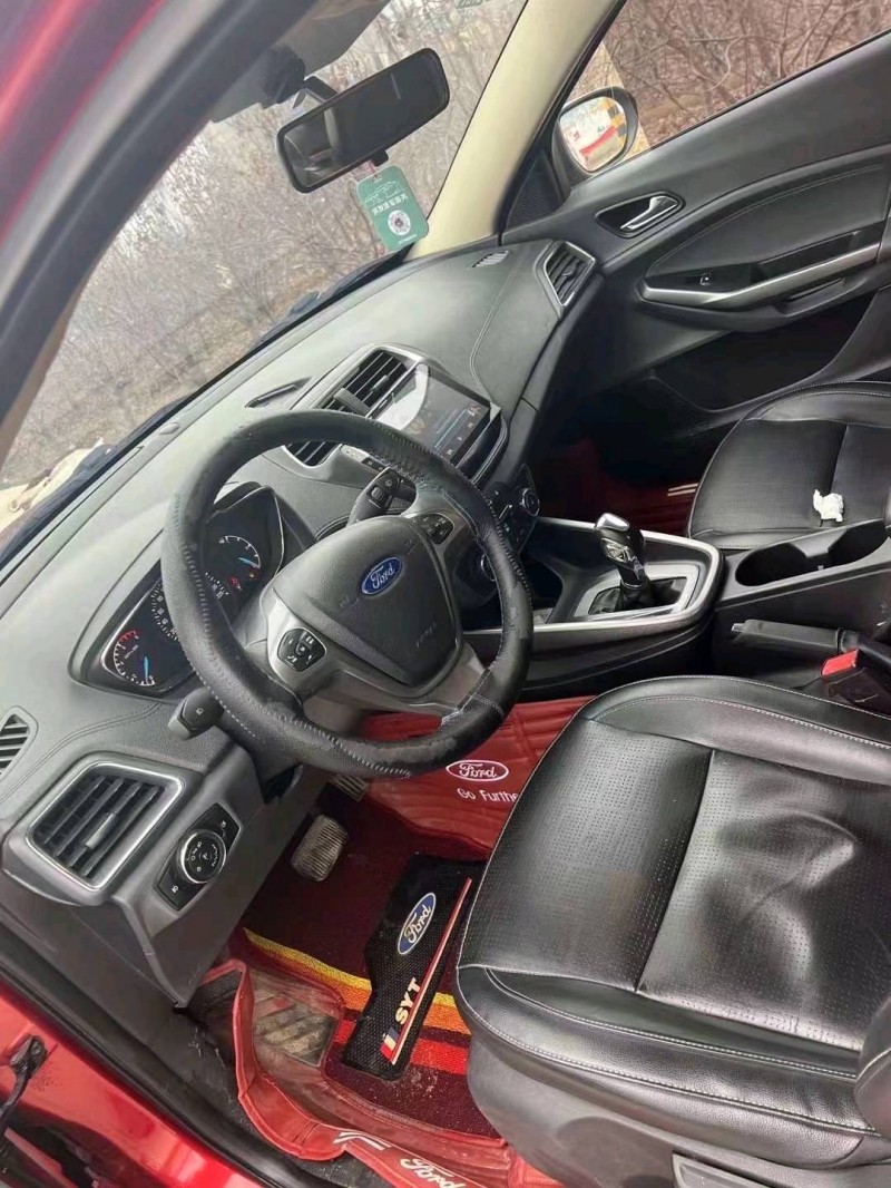 菏泽15年福特福睿斯7