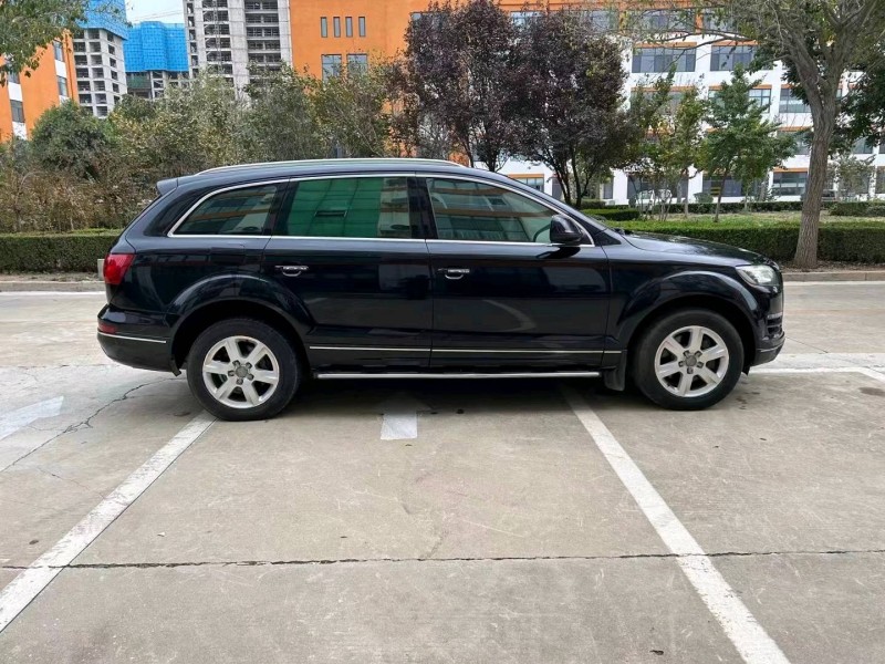 济宁11年奥迪Q77