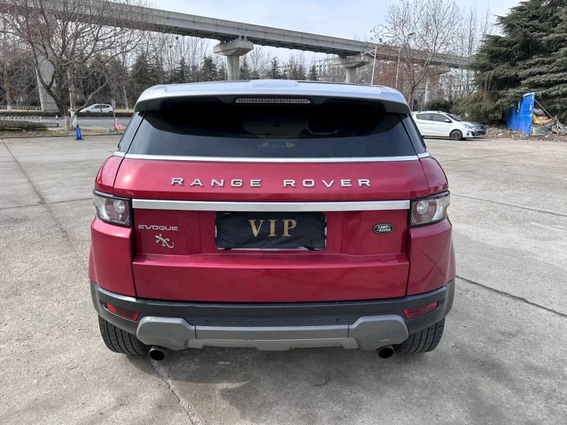 济宁12年路虎极光9