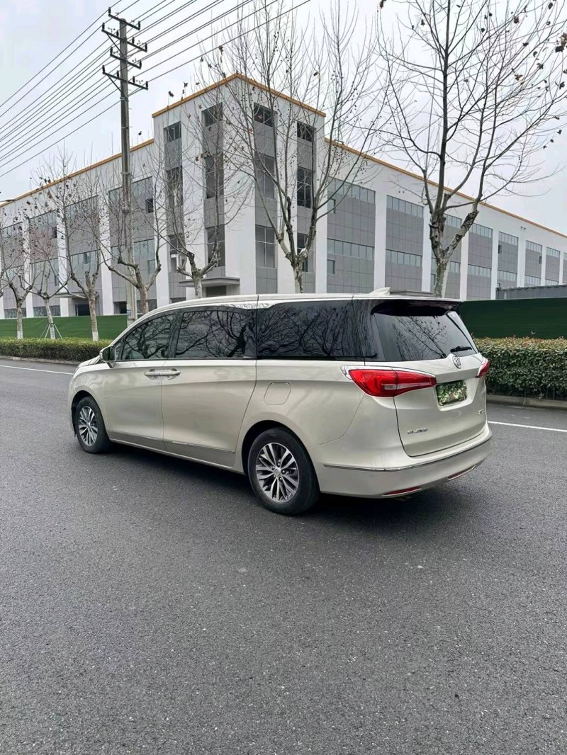 宿迁17年别克GL88