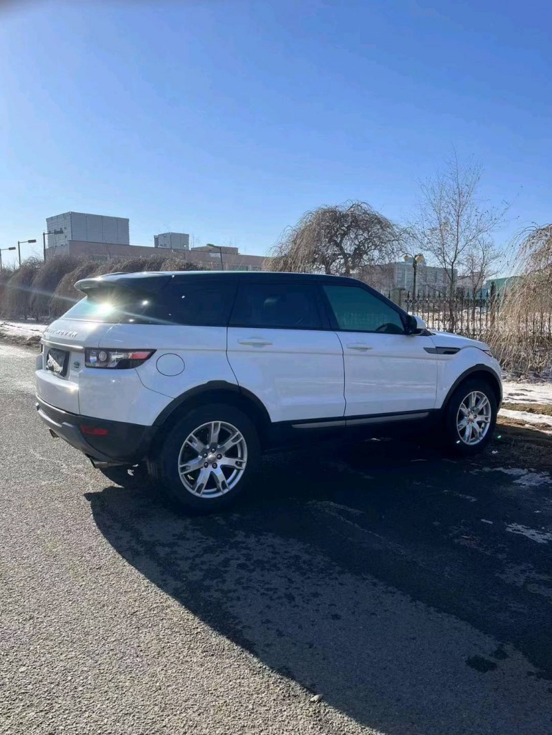 沈阳15年路虎极光7