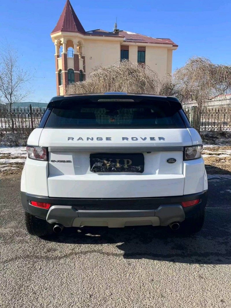 沈阳15年路虎极光9