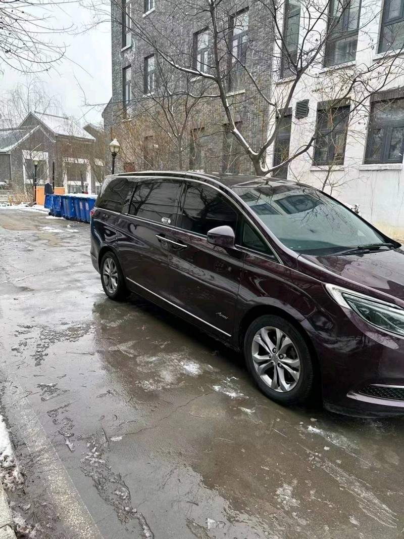 东营16年别克艾维亚2