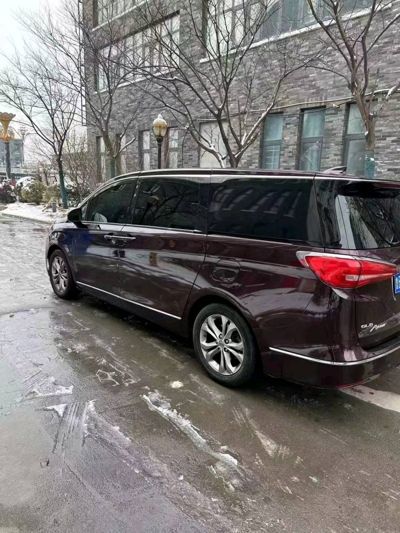 东营16年别克艾维亚4