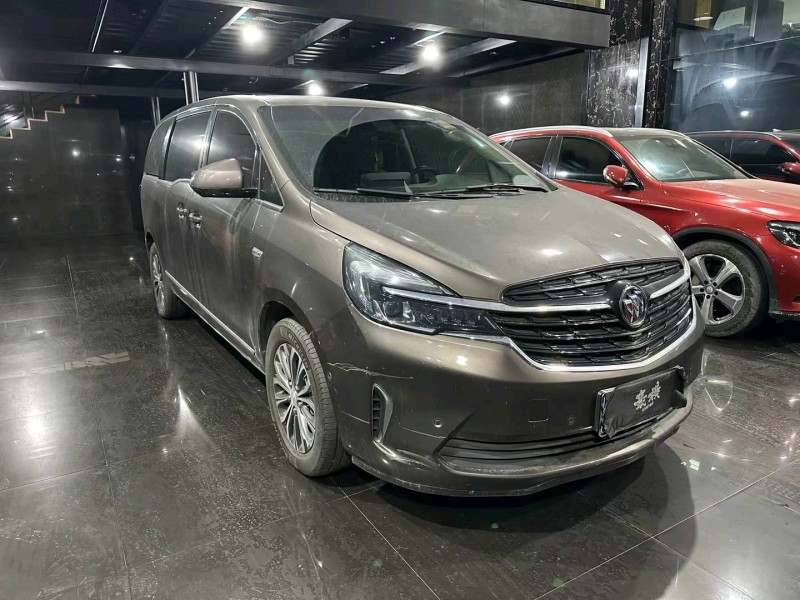 汕头21年别克GL82