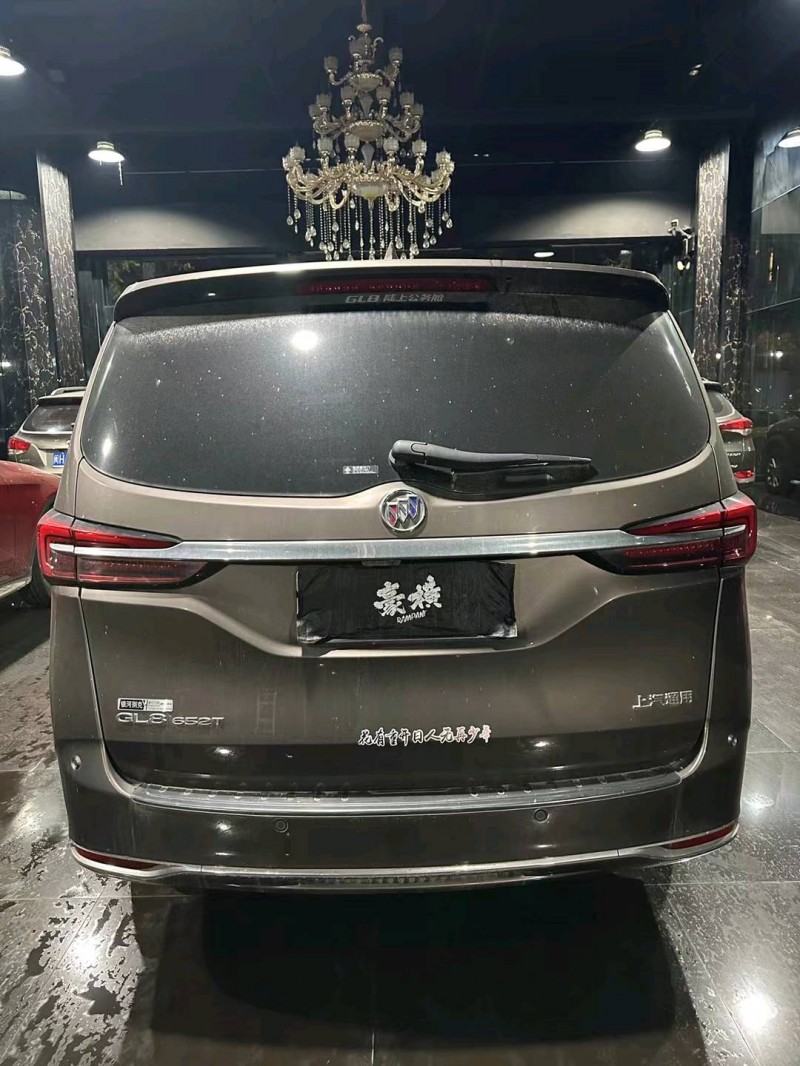 汕头21年别克GL84