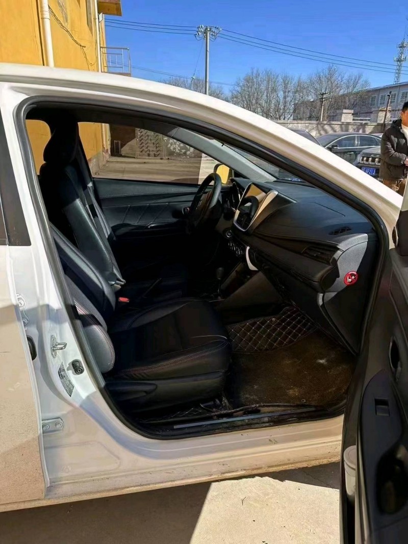 保定20年丰田YARiS L 致享5