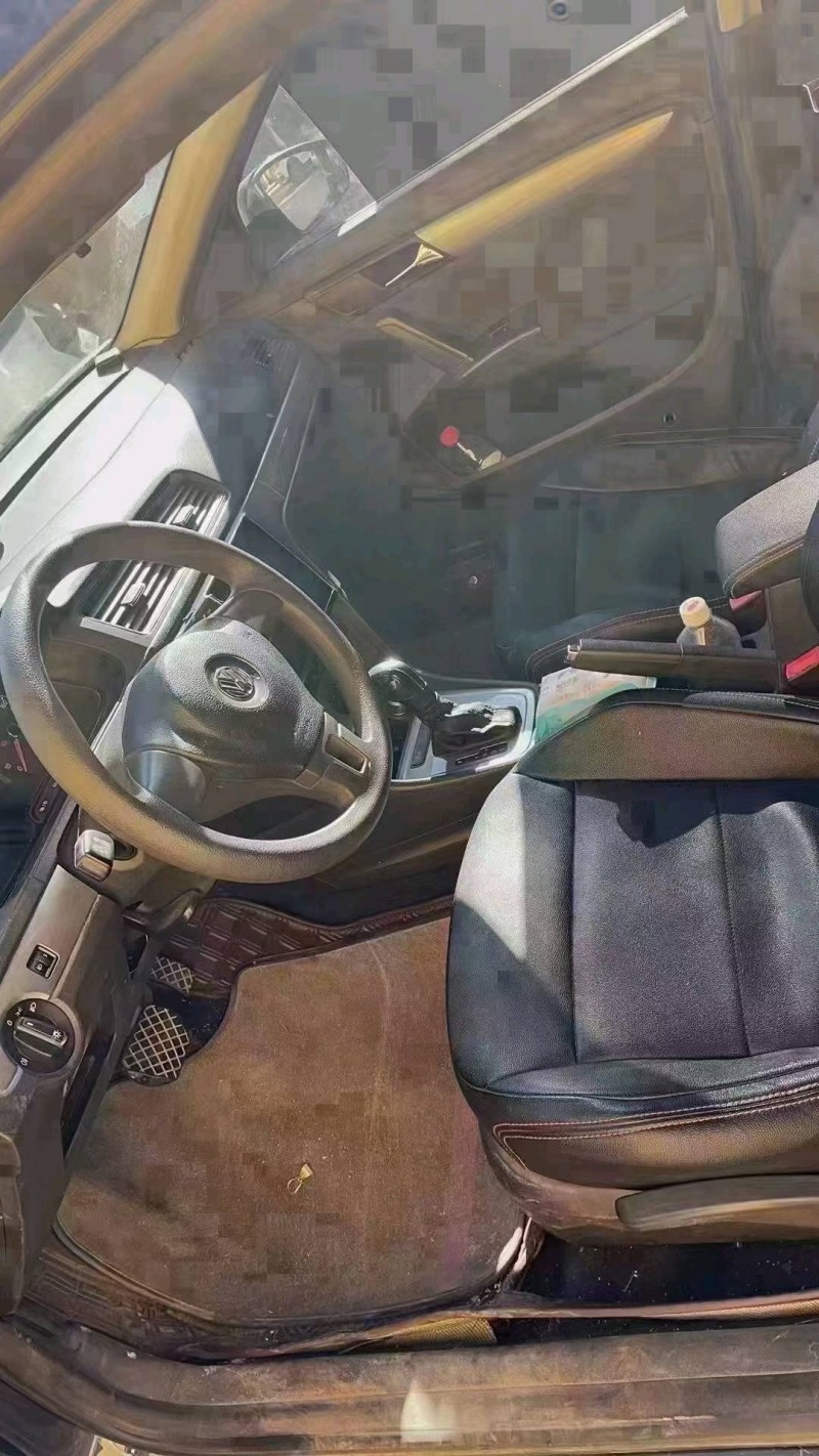 保定17年大众朗逸3