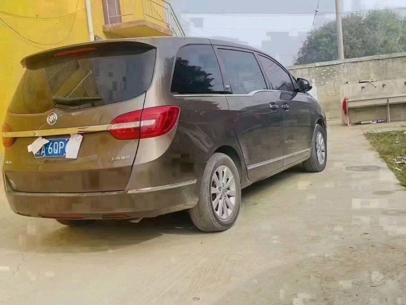 保定16年别克GL85