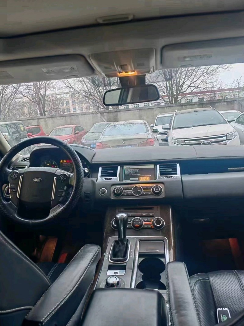 保定12年路虎揽胜运动6