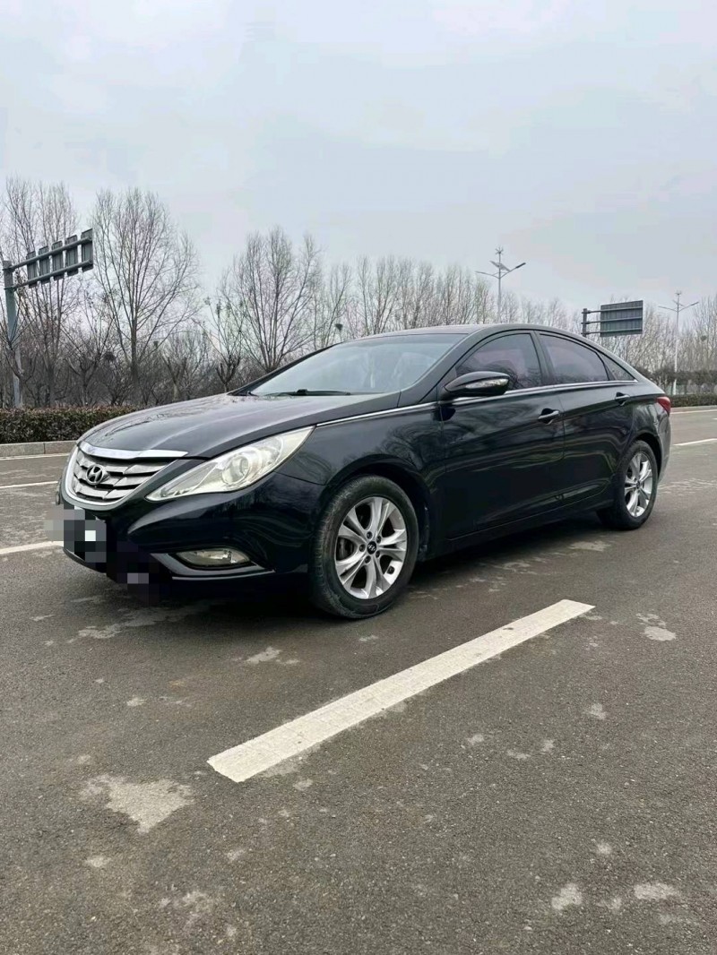 枣庄12年现代索纳塔八3