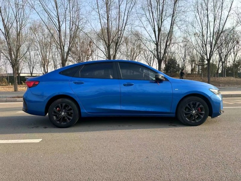 枣庄22年别克威朗7