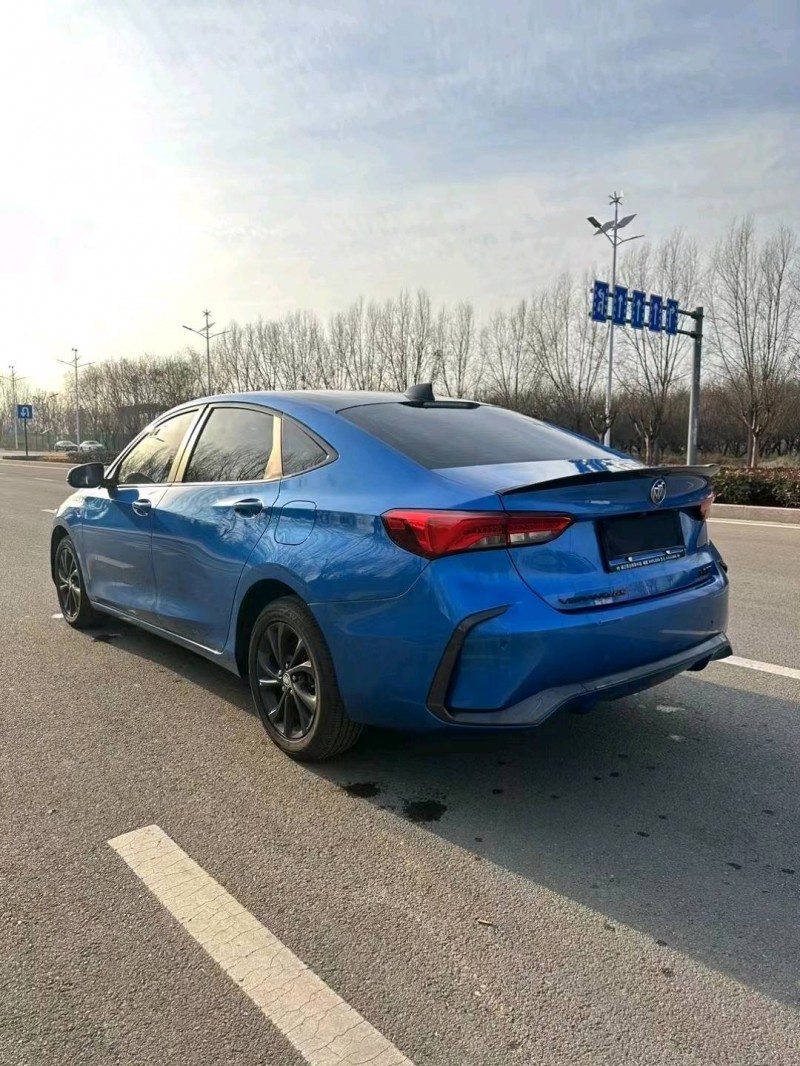 枣庄22年别克威朗8