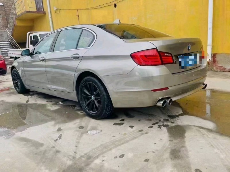 保定11年宝马5系7