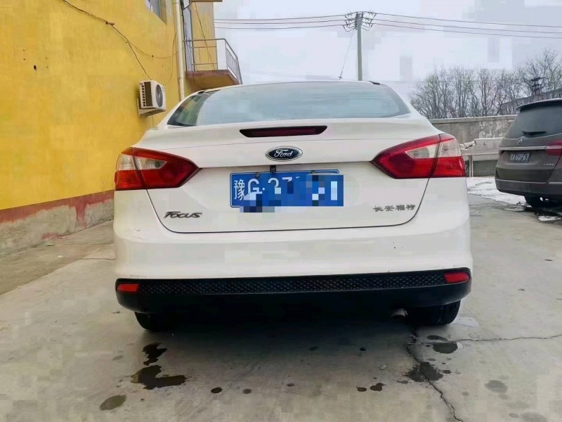 保定13年福特福克斯6