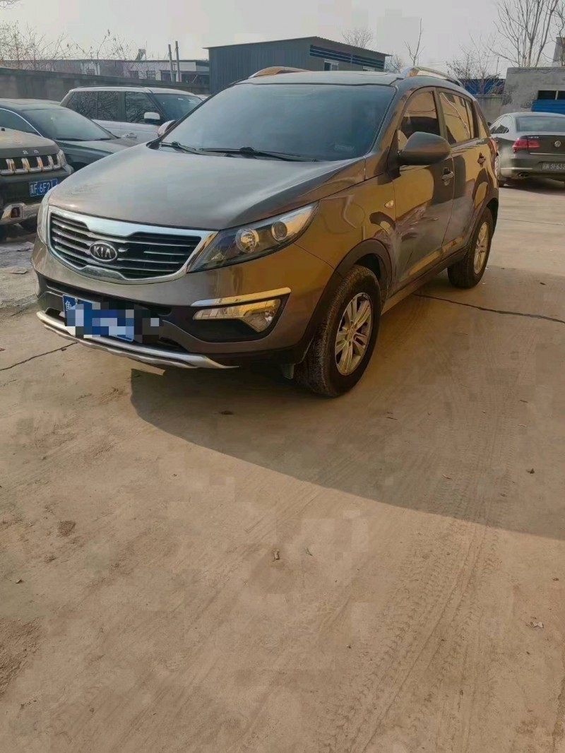 保定13年起亚智跑2