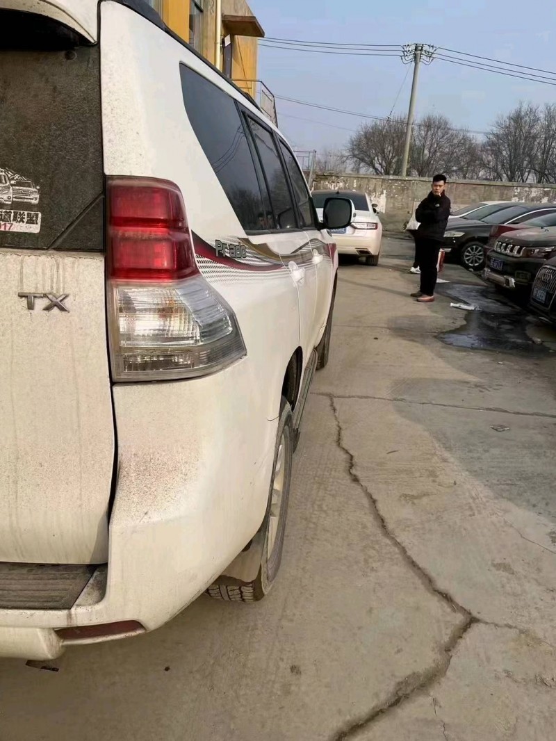 保定12年丰田普拉多2