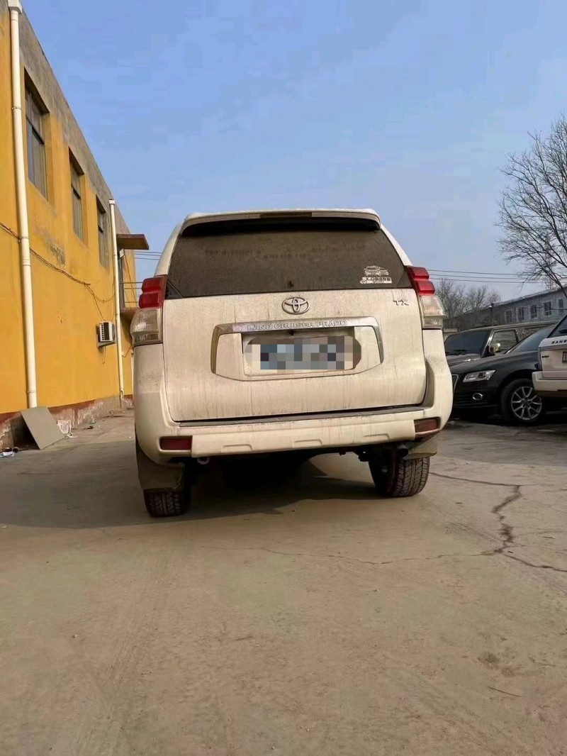 保定12年丰田普拉多5