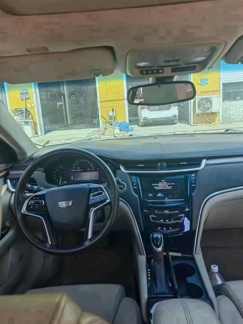 保定16年凯迪拉克XTS3