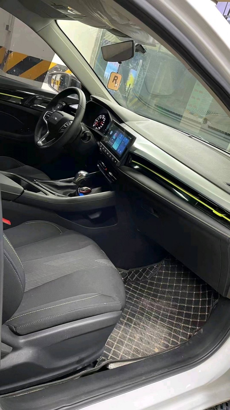 成都22年荣威i59