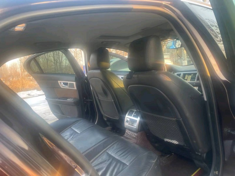 保定14年捷豹XFL7