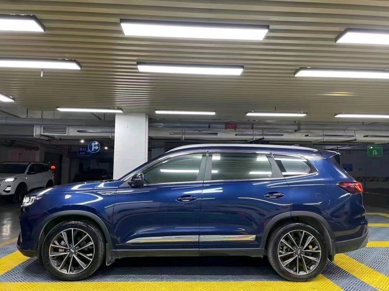 成都21年奇瑞瑞虎83