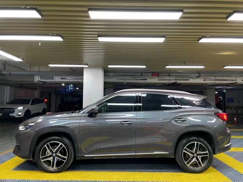 成都22年名爵ONE3