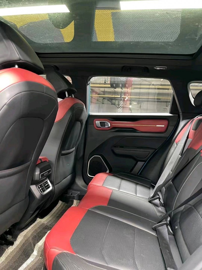 成都20年吉利icon7